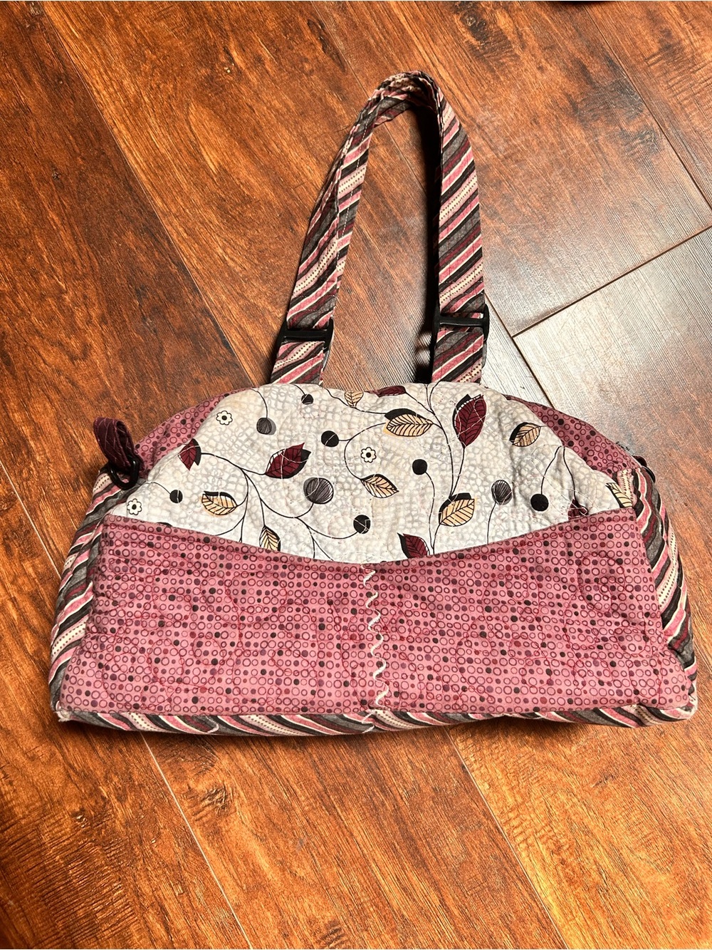 Quilted Floral-Print Shoulder Bag in Mauve and Cream